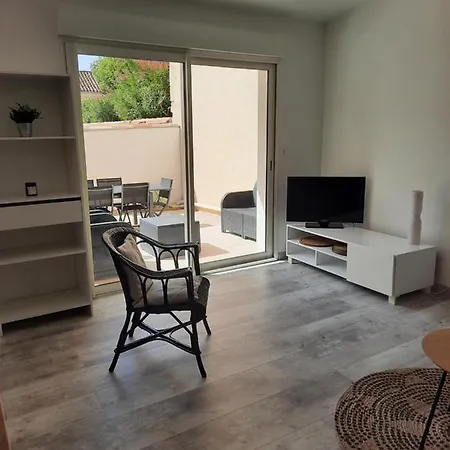 Moderne Proche Centre Village Holiday home