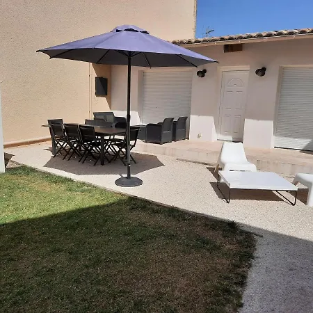 Moderne Proche Centre Village Holiday home Sainte-Cecile-les-Vignes