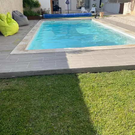 Moderne Proche Centre Village Sainte-Cecile-les-Vignes