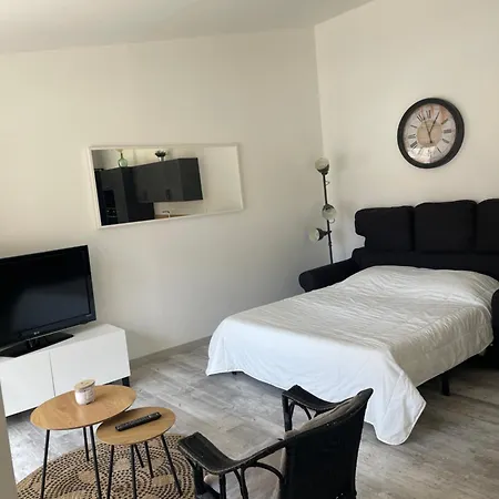 Holiday home Moderne Proche Centre Village